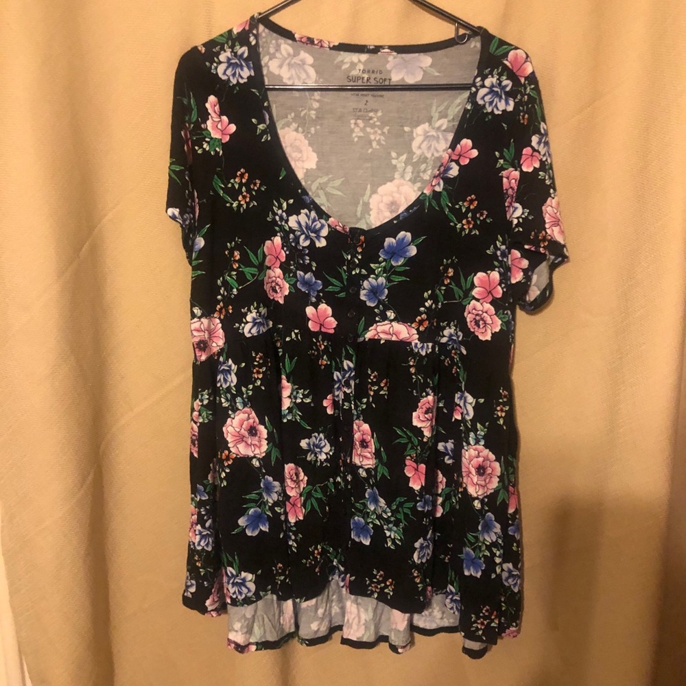 Torrid Super Soft Knits Top Size 2